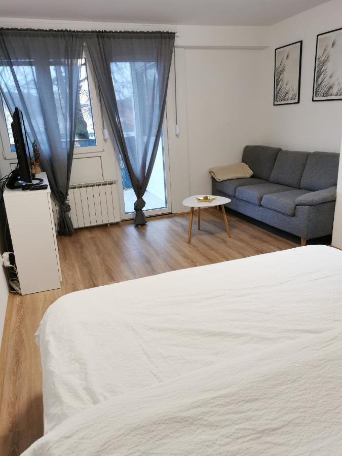 Apartman Andro Apartment Самобор Екстериор снимка