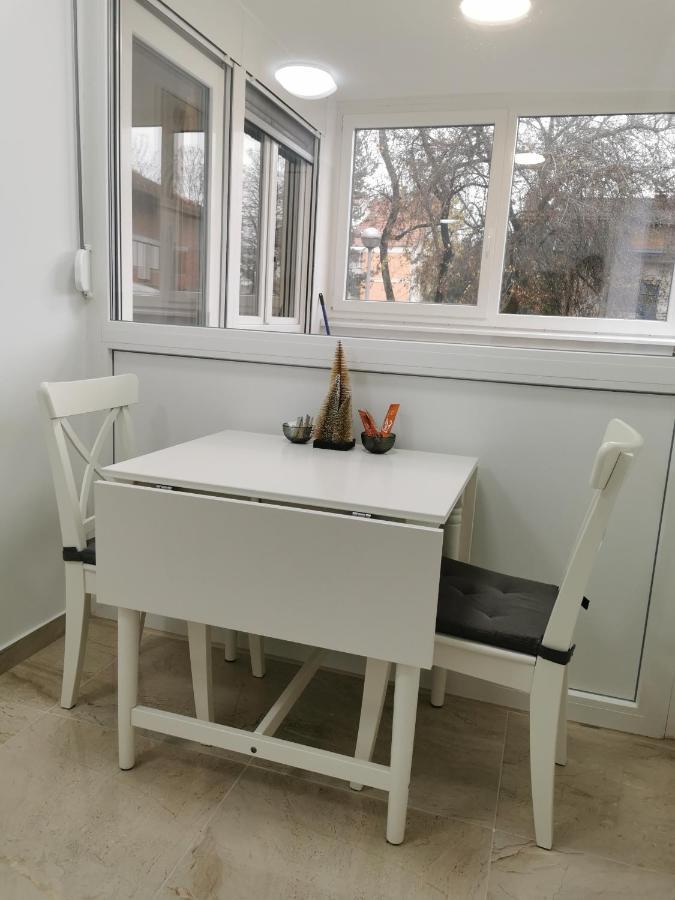 Apartman Andro Apartment Самобор Екстериор снимка